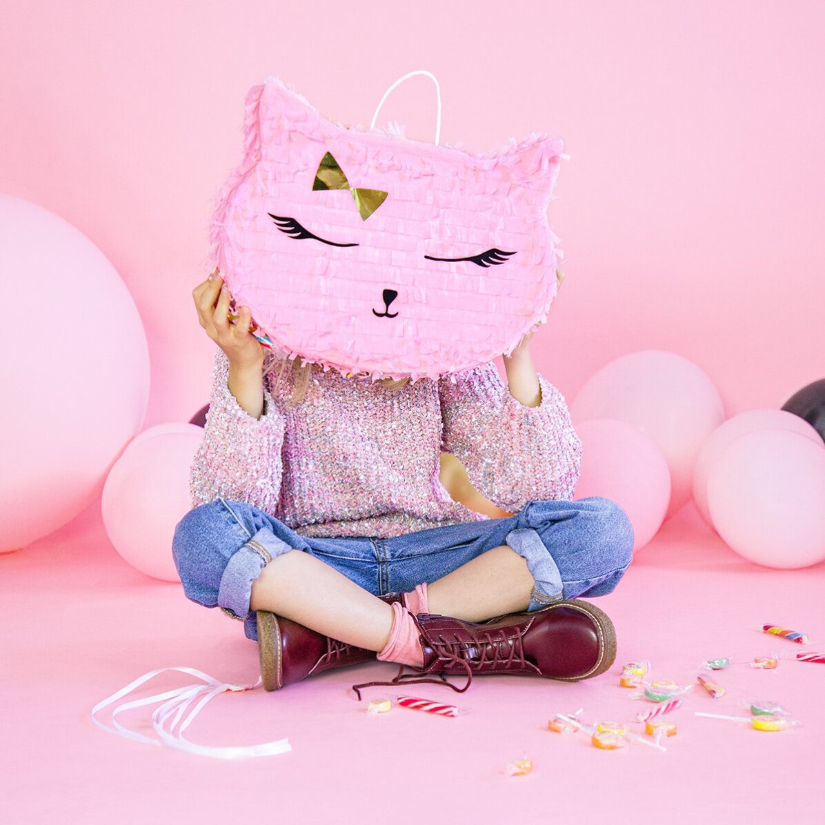 Decoración: piñata de gato