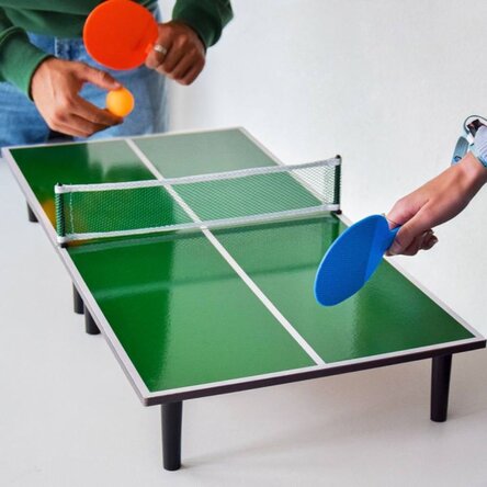 Mesa de ping-pong en miniatura