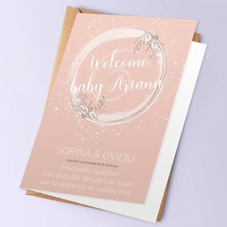 Tarjeta de felicitación personalizada con texto: «¡Bienvenido, bebé!»