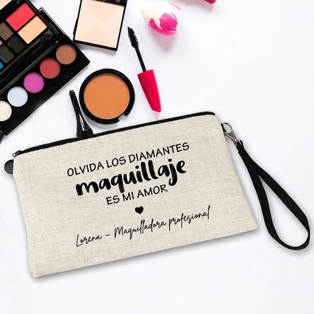 Bolsita para cosméticos personalizada con el texto «I love makeup»