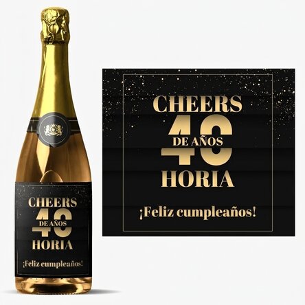 Vino espumoso personalizado con mensaje de cumpleaños - ¡Salud por ti!