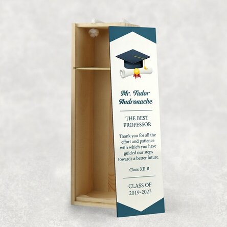 Wine box for one bottle, personalised with a graduation message