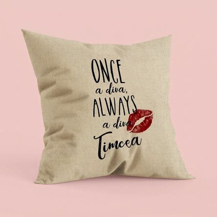 Cojín personalizado con texto - Diva - En