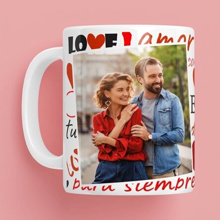 Taza personalizada con la palabra «Love» y una foto