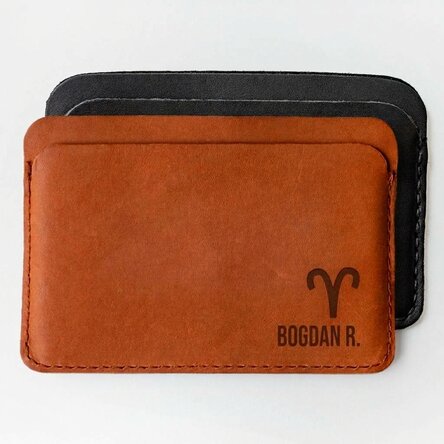 Cartera de piel personalizada con el nombre y el signo del zodiaco Aries