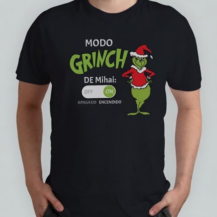 Camiseta de algodón personalizada con un mensaje navideño: «Grinch Mode On»