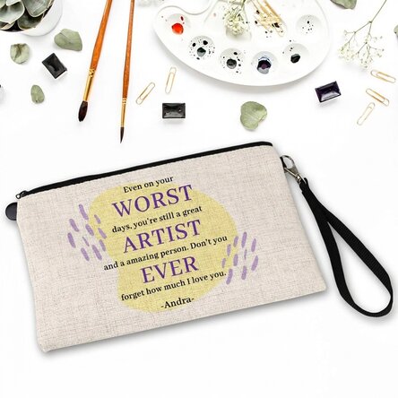Personalised accessory kit with text - Artist
