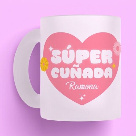 Taza de cristal mate personalizada con texto: «Super cuñada»