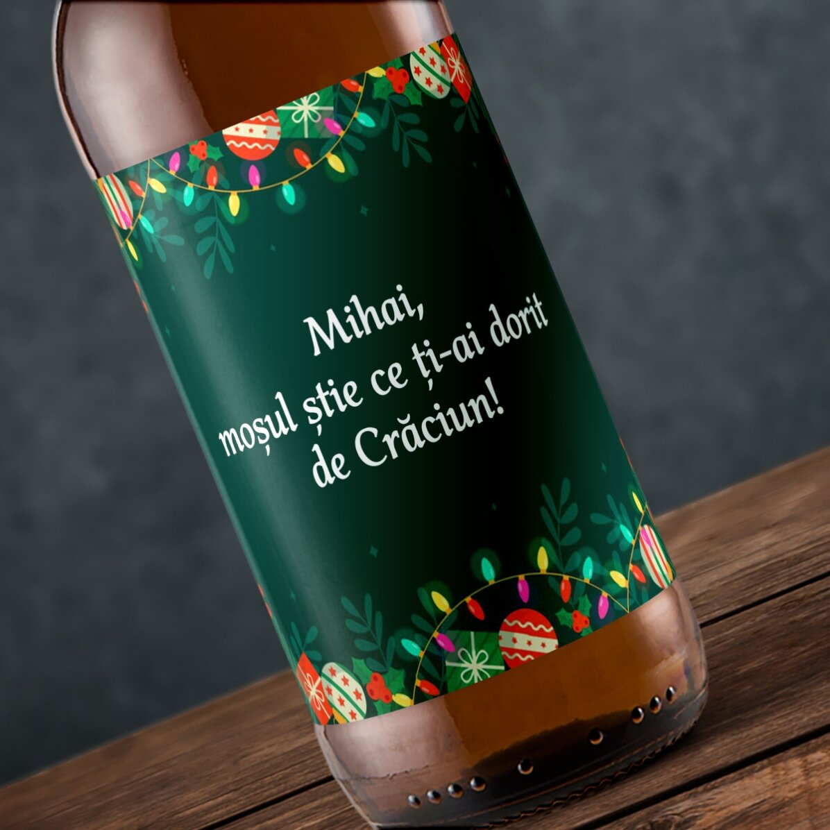 Cerveza personalizada con texto - fondo verde