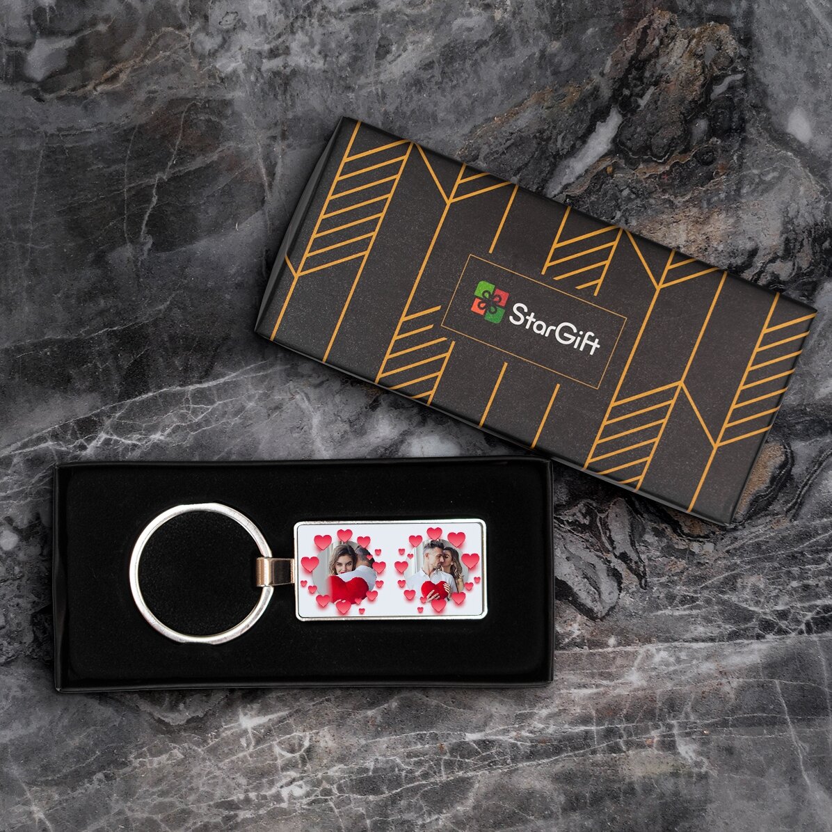 Llavero personalizado con dos fotos y texto - Modelo «Corazones»