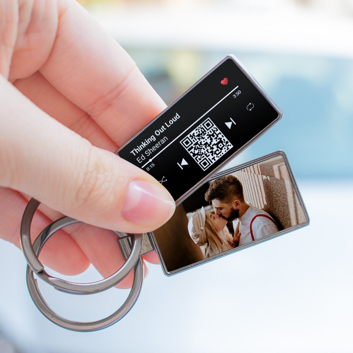 Llavero personalizado con una foto y un código QR - Nuestra canción