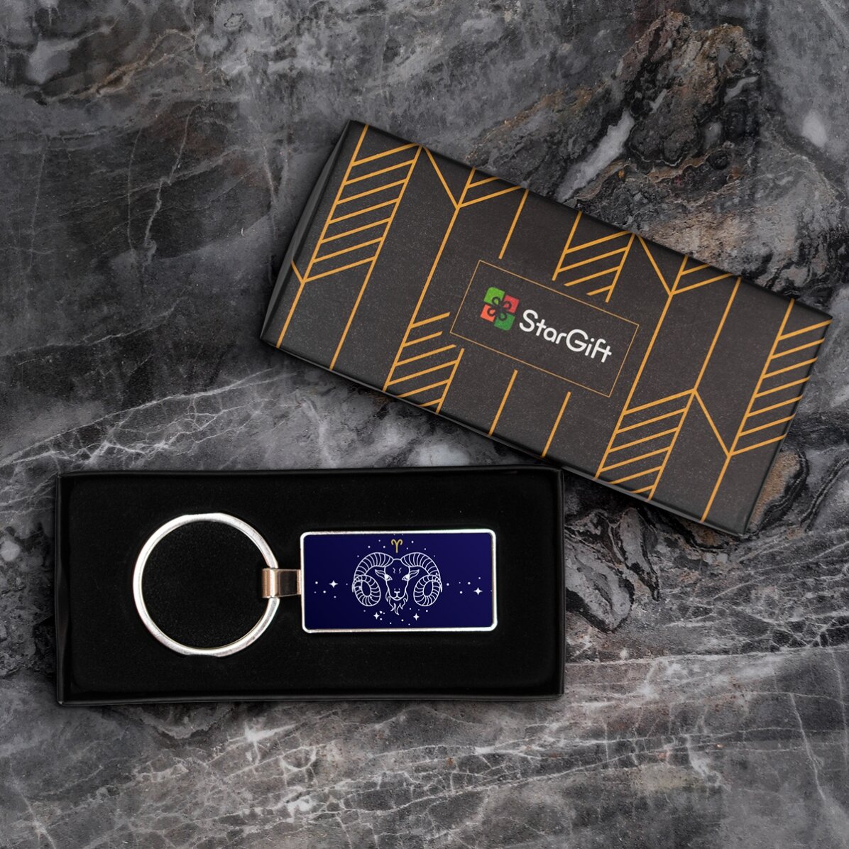 Llavero personalizado con texto y signo del zodiaco: Aries