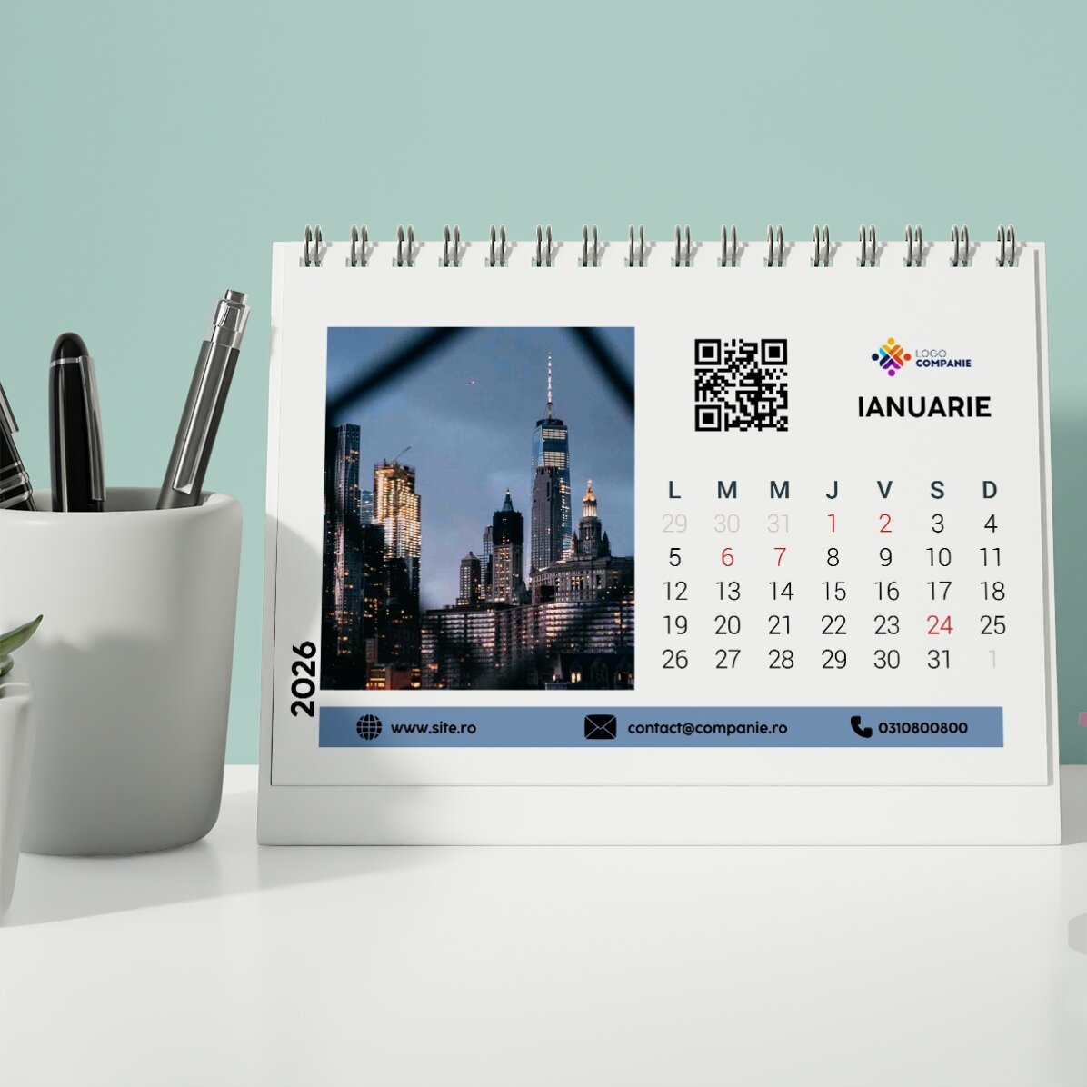 Calendario de escritorio personalizado con logotipo, fotos, texto y código QR