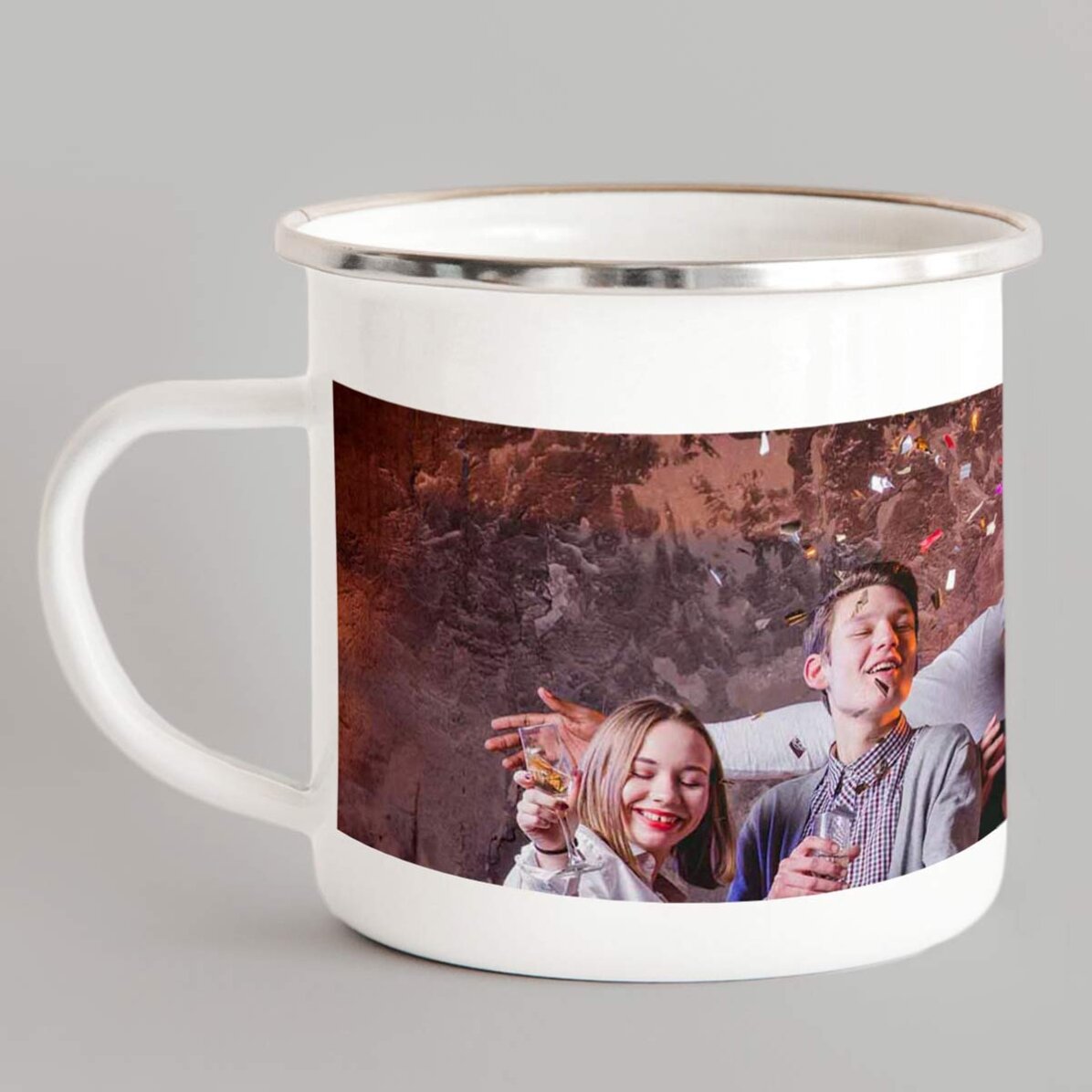 Taza metálica esmaltada personalizada con una foto en formato horizontal