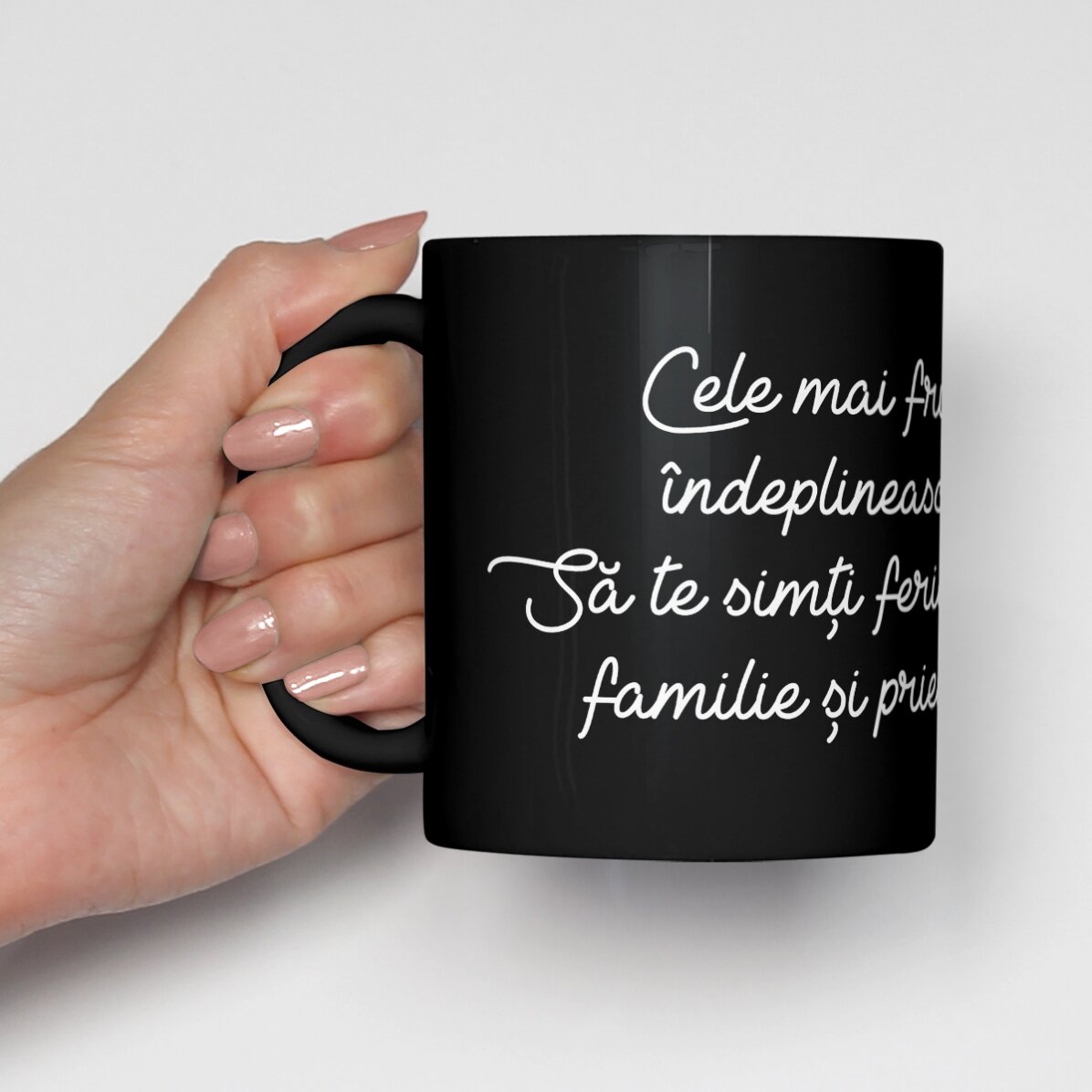 Taza negra personalizada con mensaje