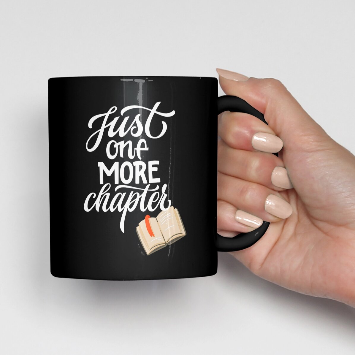 Taza negra personalizada con un texto y tu nombre - One more chapter