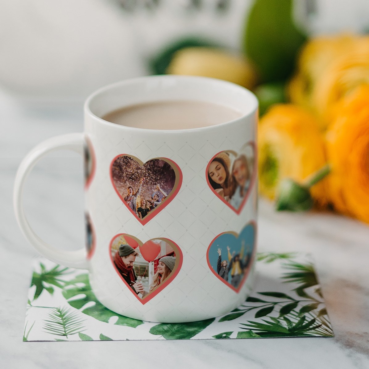 Taza personalizada con 8 fotos en forma de corazón