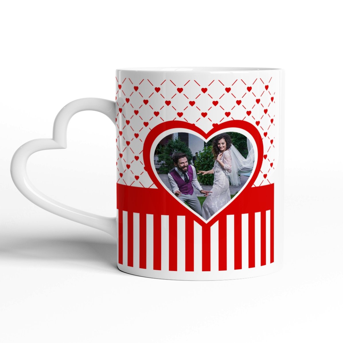 Taza personalizada #love con una foto y un texto - modelo con asa en forma de corazón