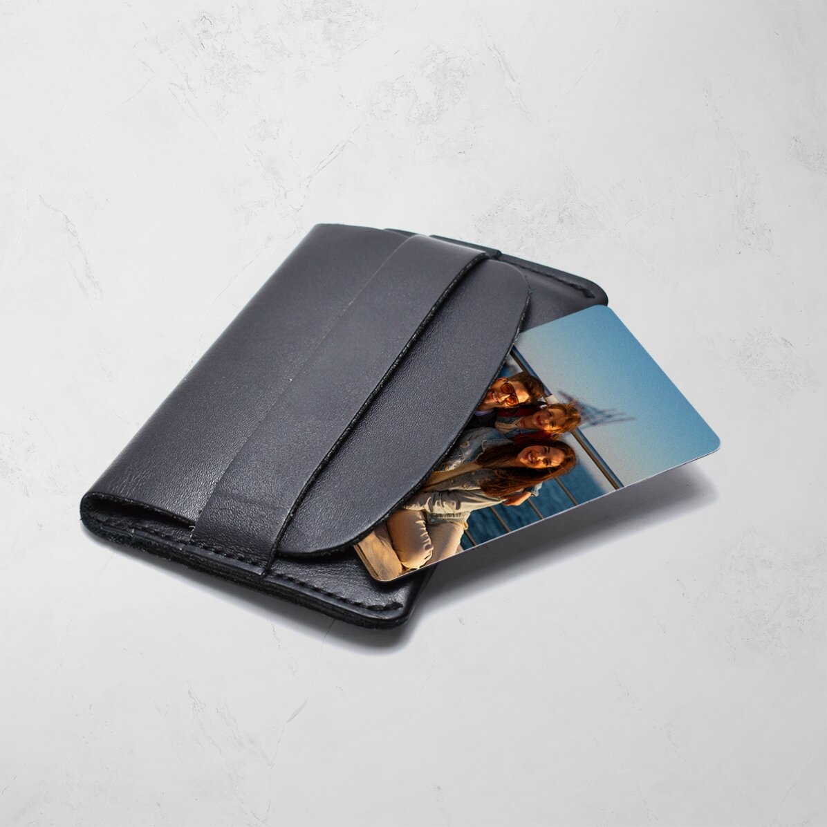 Tarjeta de aluminio personalizada por ambas caras con fotos en formato vertical