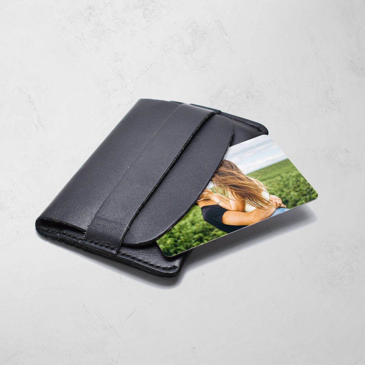 Tarjeta de aluminio personalizada por ambas caras con una foto y un mensaje