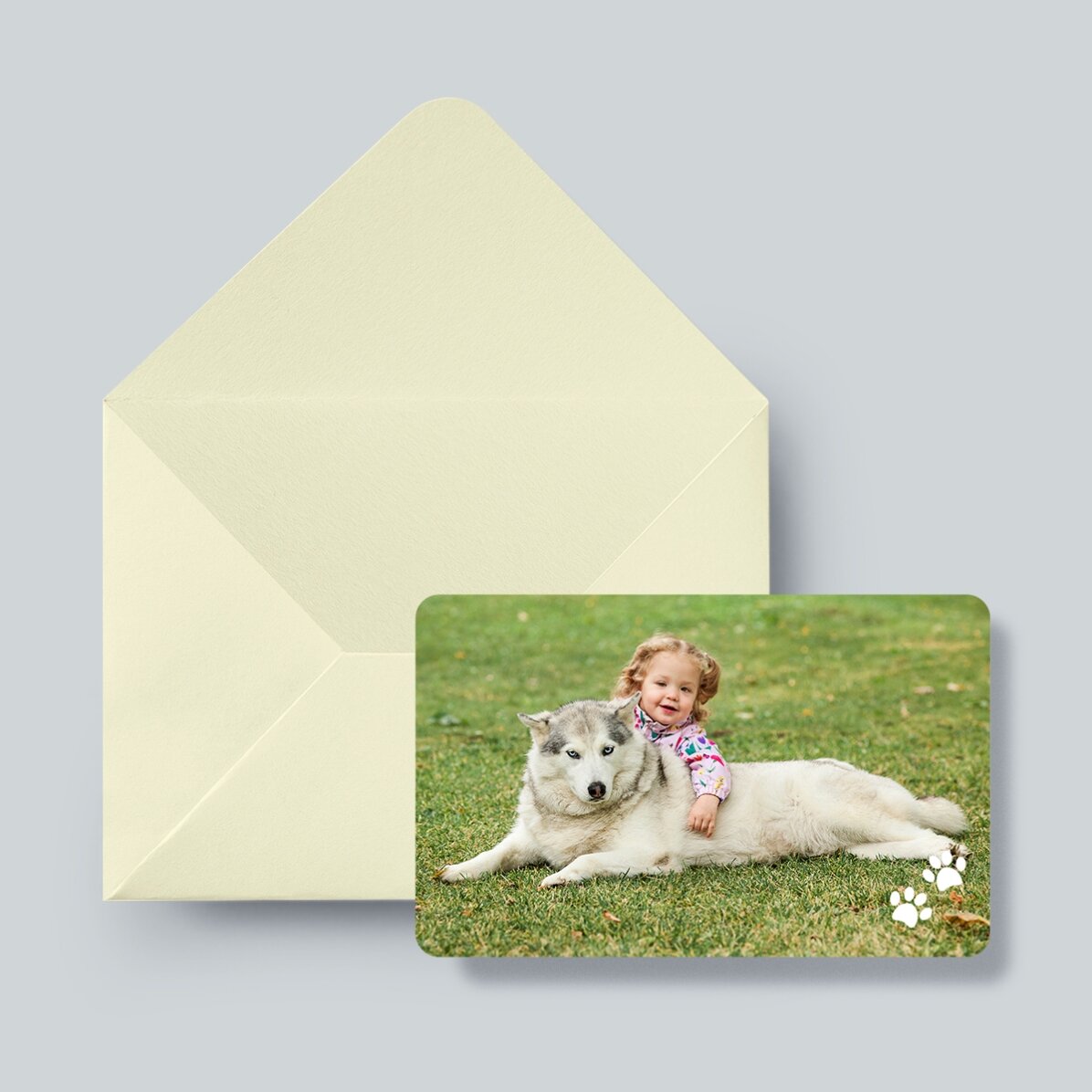 Tarjeta de aluminio personalizada por ambas caras con texto y dos fotos - El amigo peludo