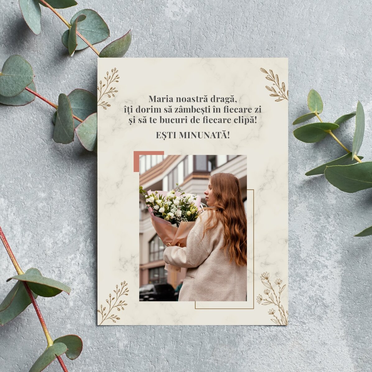 Tarjeta personalizada con una foto y un mensaje para ella