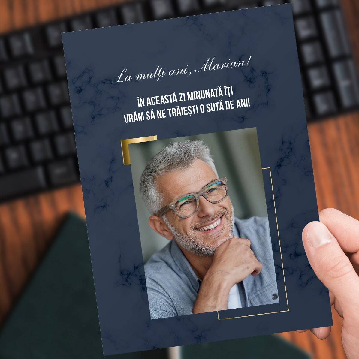 Tarjeta personalizada con una foto y un mensaje para él