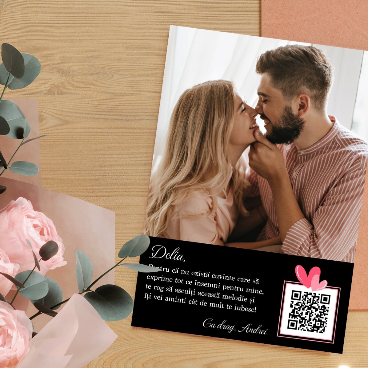 Tarjeta personalizada con una foto, un texto y un código QR - Love