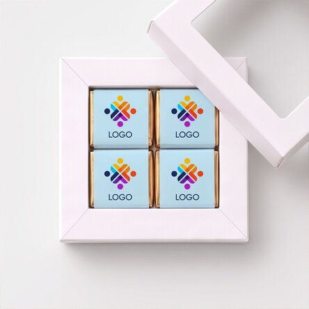 Caja de regalo con 4 minichocolates personalizados con logotipo