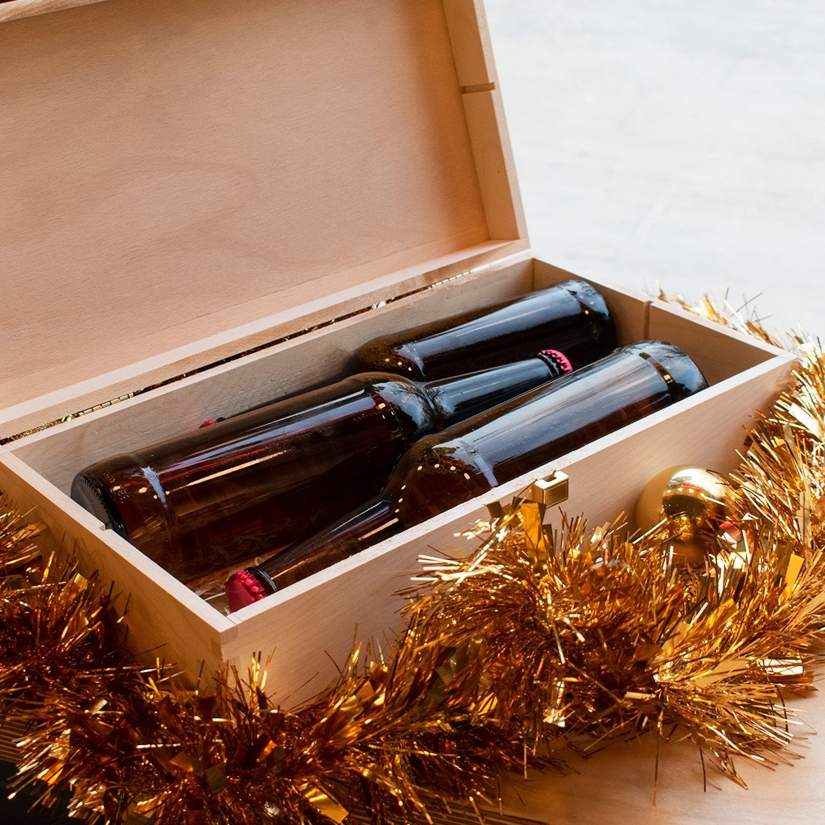 Caja de cerveza personalizada para tres botellas - Modelo navideño