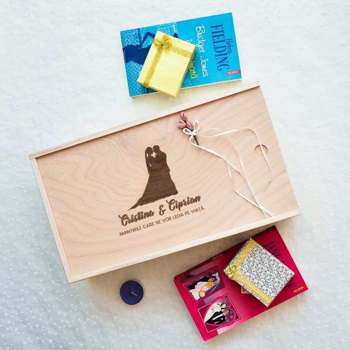 Caja de regalo personalizada de madera - Nuestros recuerdos