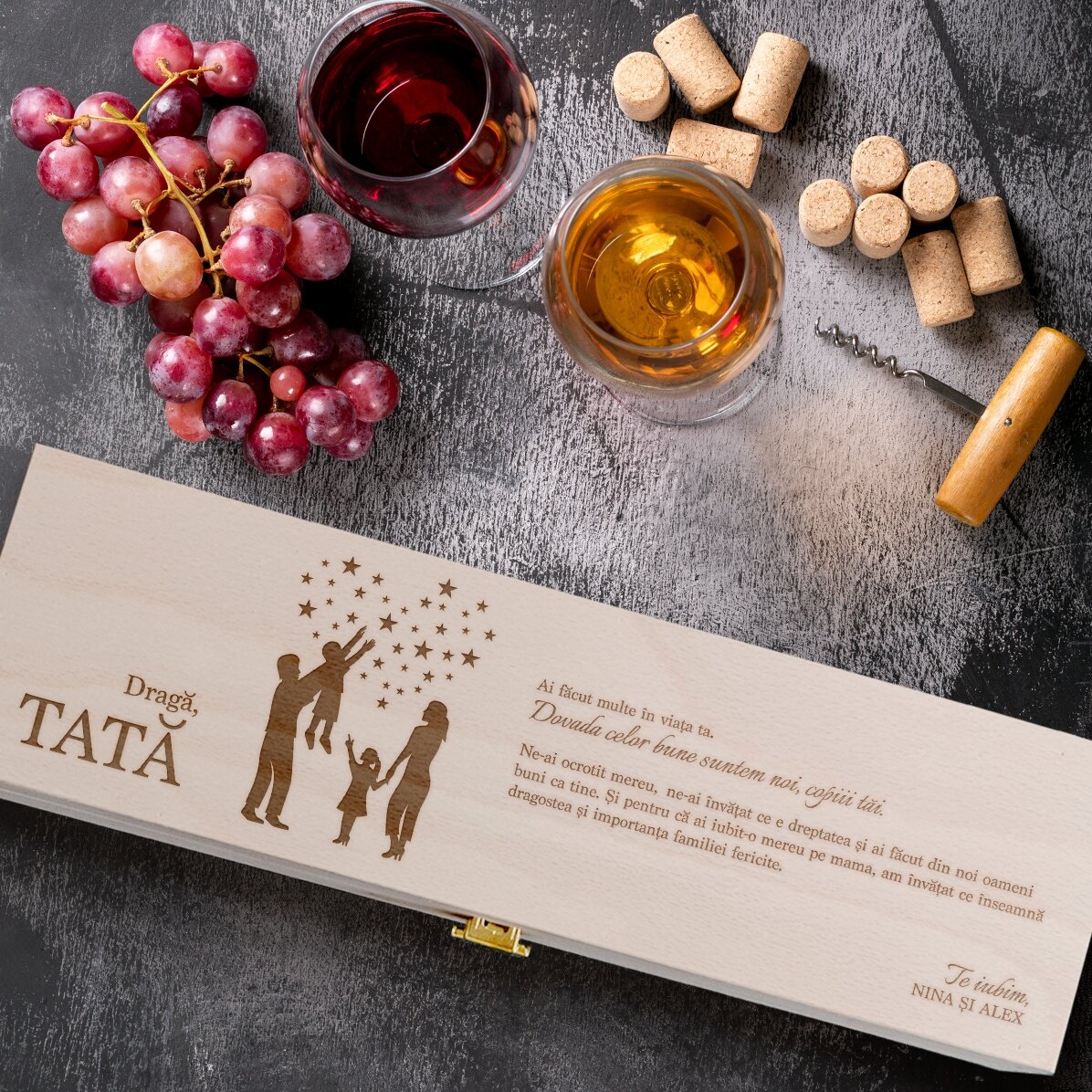 Caja de vino personalizada con un mensaje para papá - Siluetas