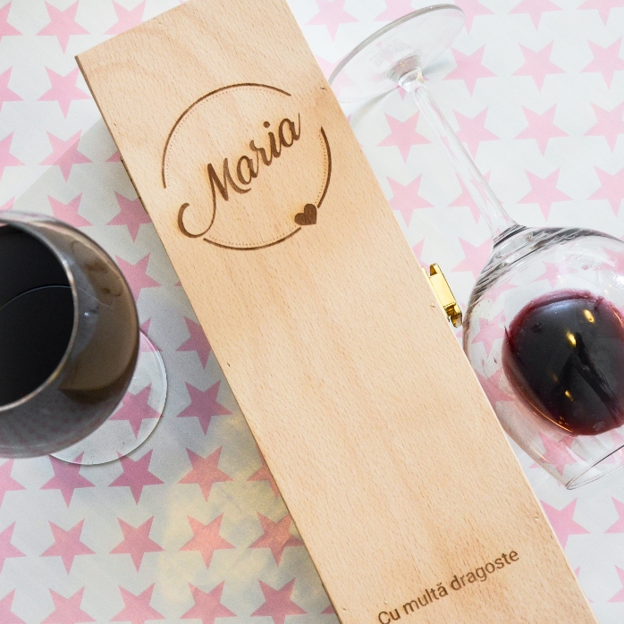 Caja de vino personalizada con nombre y texto
