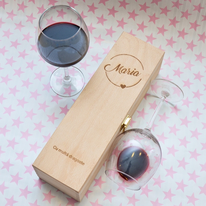 Caja de vino personalizada con nombre y texto