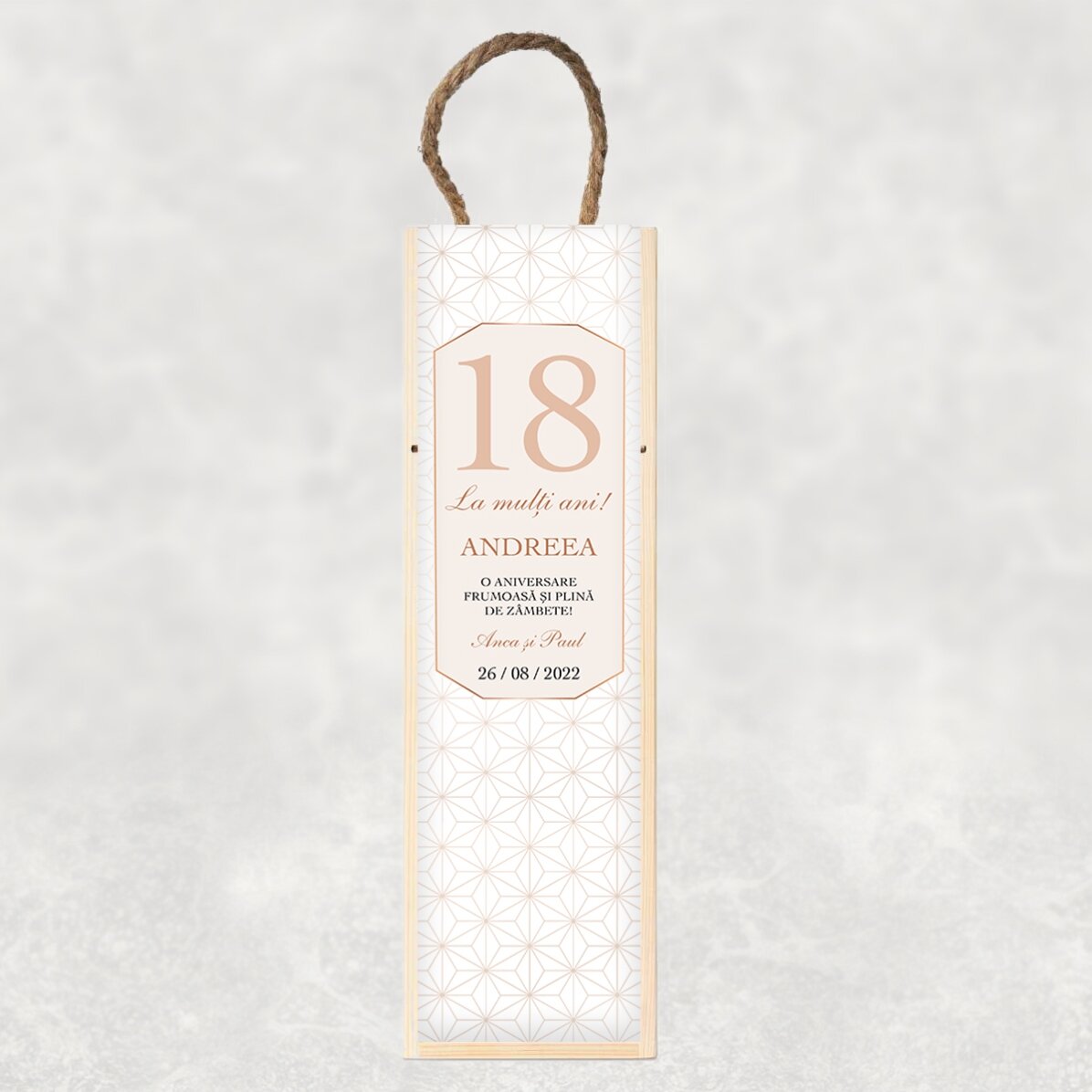 Caja de vino personalizada con texto: «Birthday»