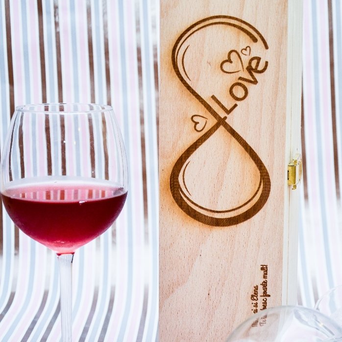 Caja de vino personalizada - Infinite Love