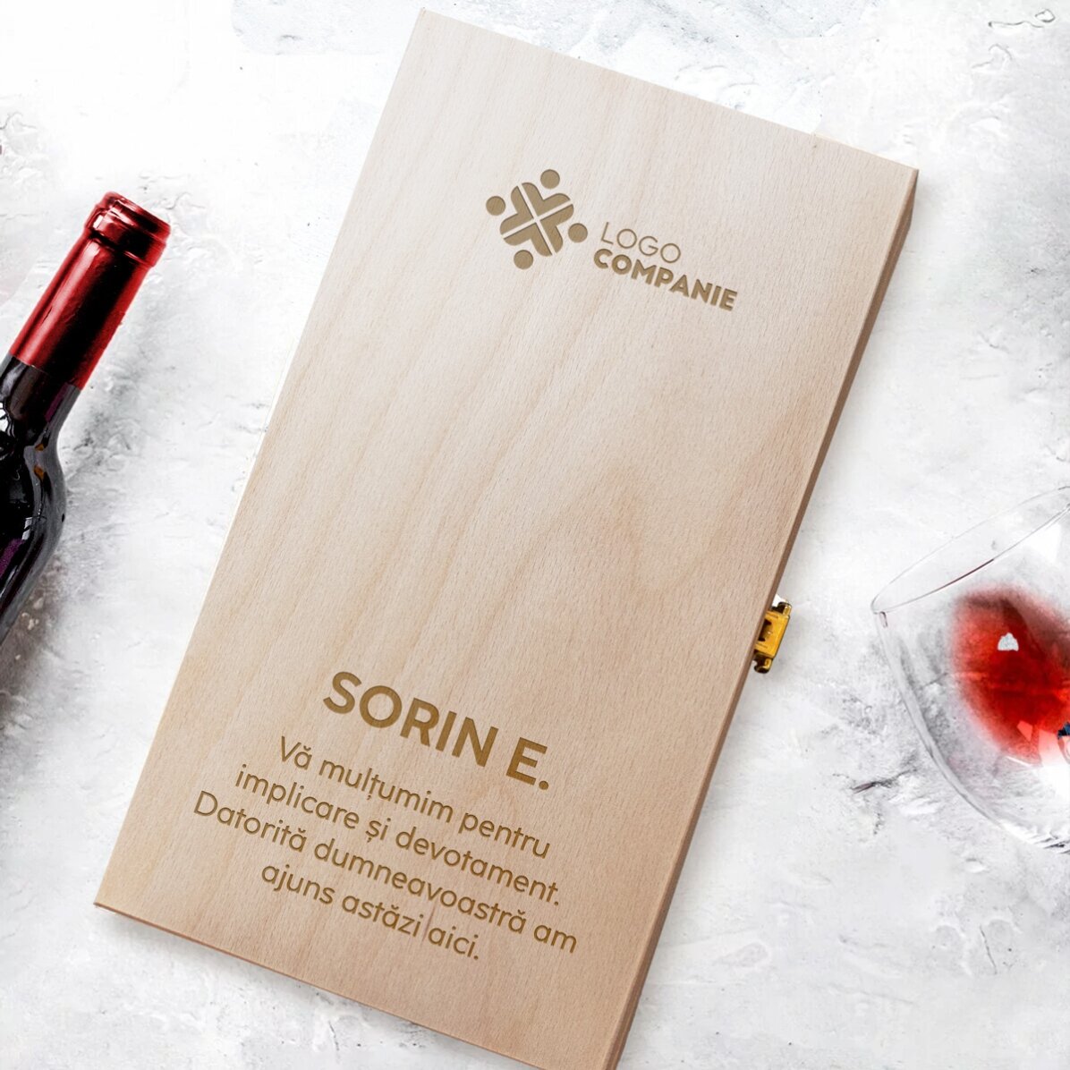 Caja de vino personalizada para dos botellas de vino con logotipo y mensaje