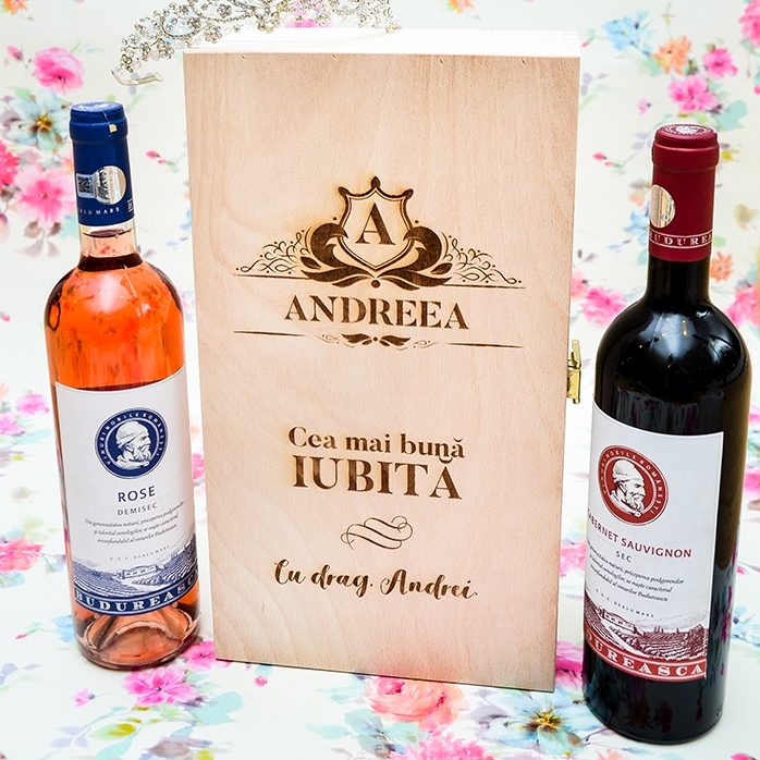 Caja de vino personalizada para dos botellas - modelo «nombre vintage»