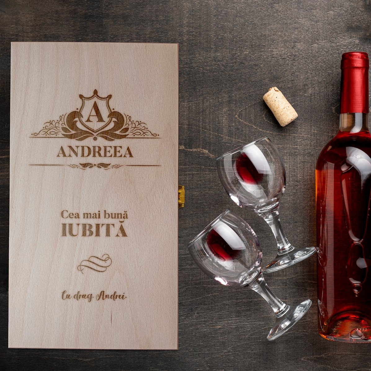 Caja de vino personalizada para dos botellas - modelo «nombre vintage»