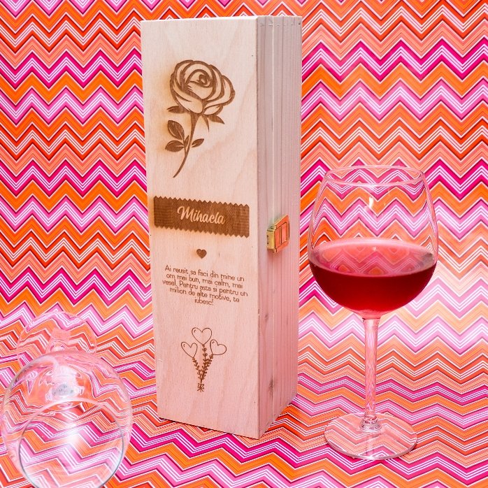 Caja de vino personalizada - La rosa del amor