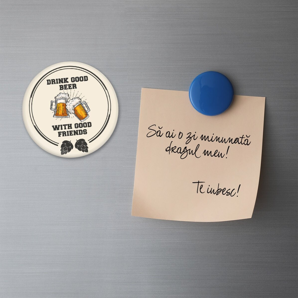 Abrebotellas con imán personalizado con el texto: «Good beer with good friends»