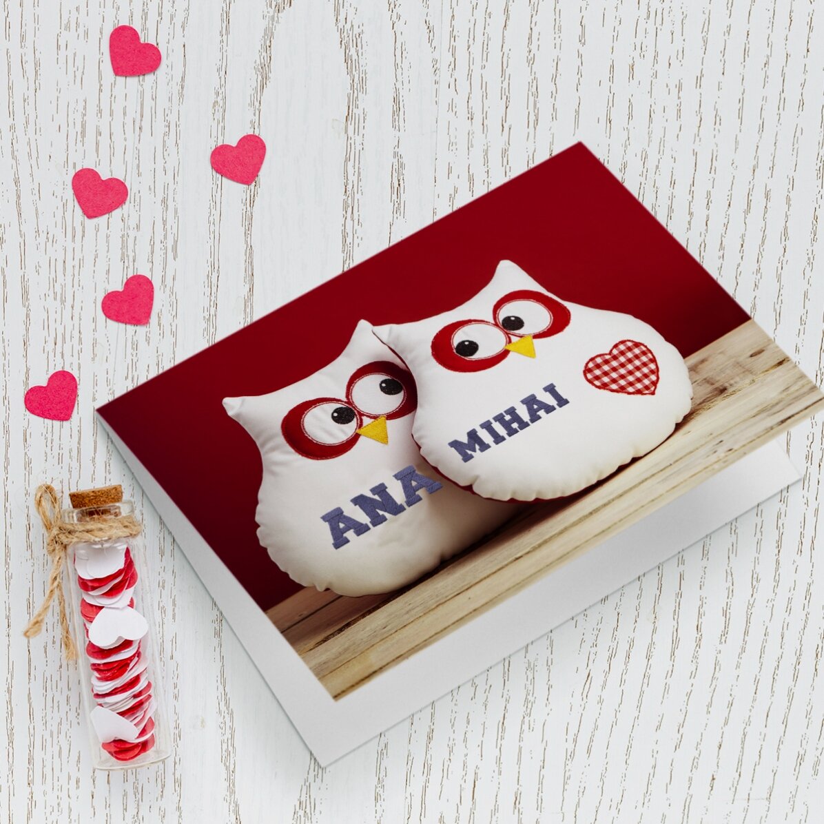 Tarjeta de felicitación personalizada con un búho y un corazoncito