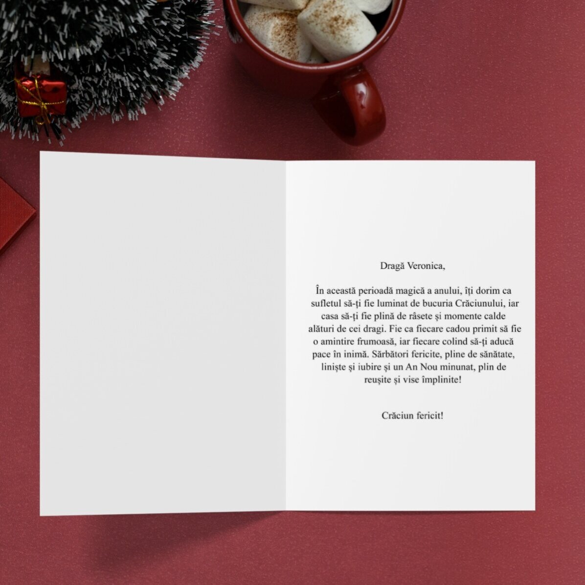 Tarjeta de felicitación personalizada con 4 fotos y texto - Corona navideña