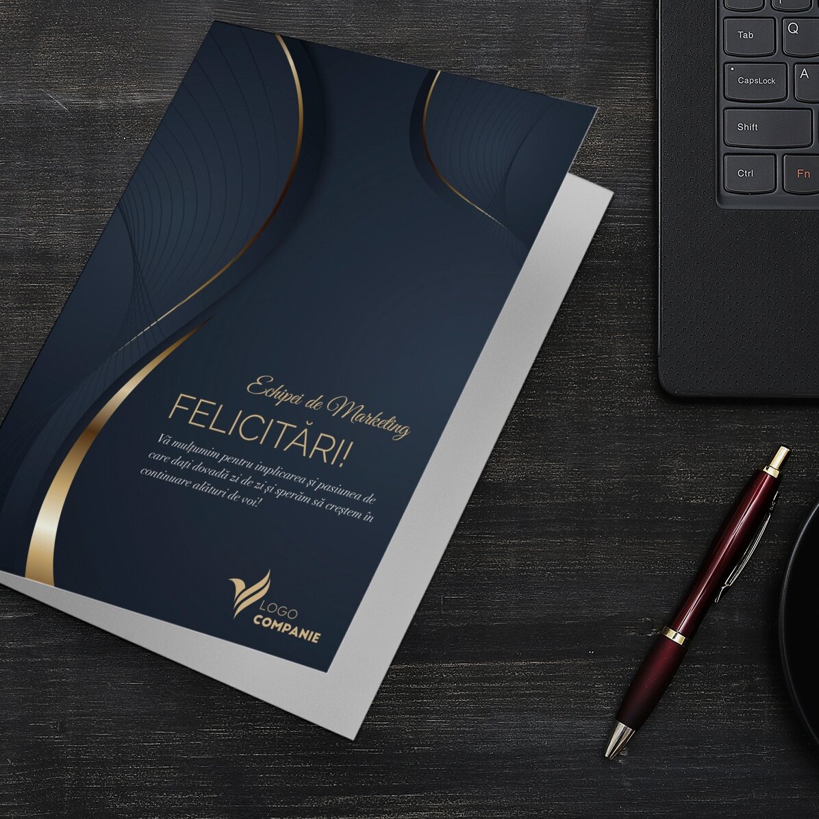 Tarjeta de felicitación personalizada con logotipo y mensaje