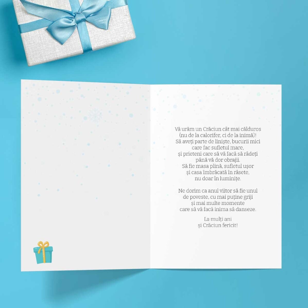 Tarjeta de felicitación personalizada con mensaje navideño: «Cálidos deseos»