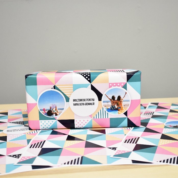 Papel de regalo personalizado con 2 fotos y texto