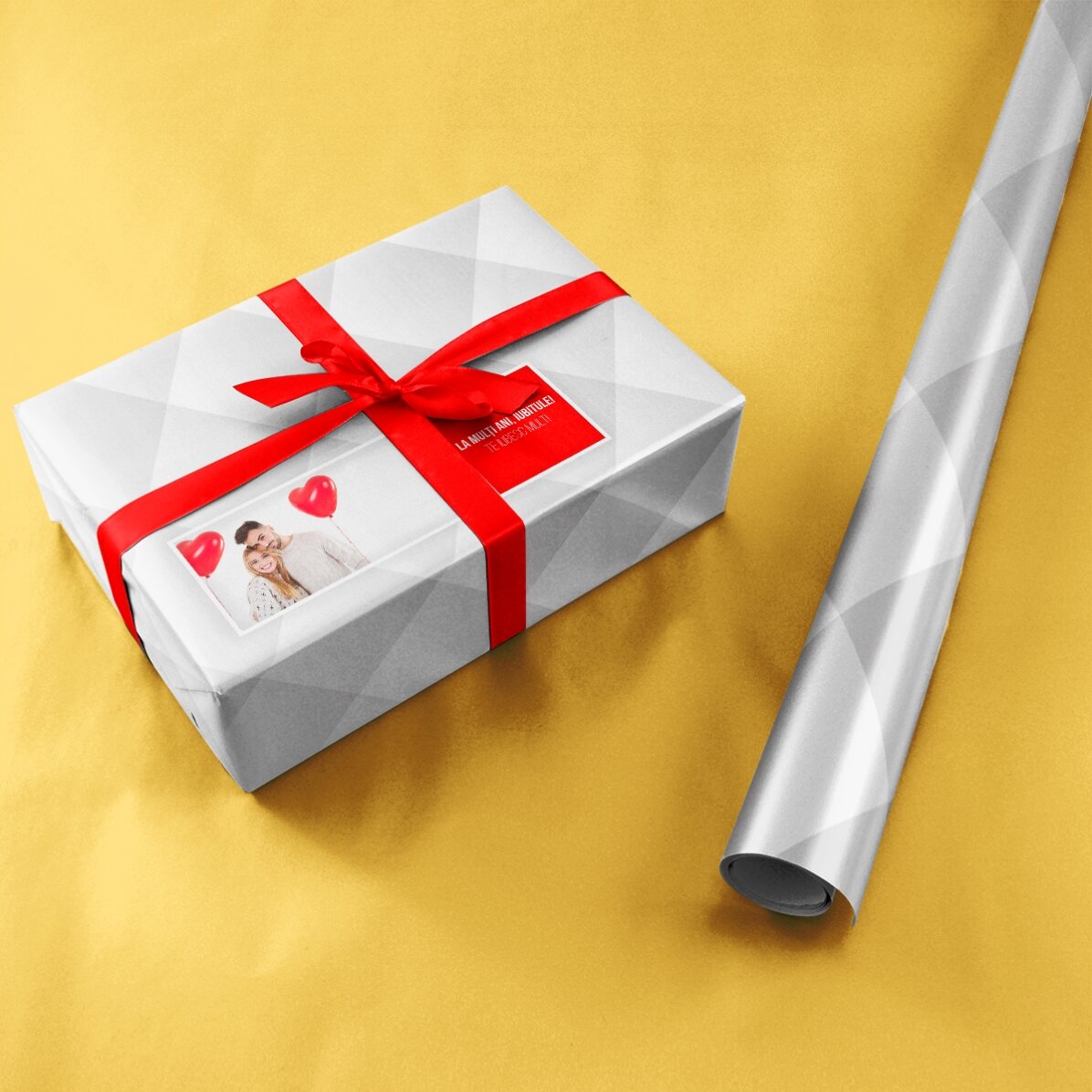 Papel de regalo personalizado con una foto y un texto