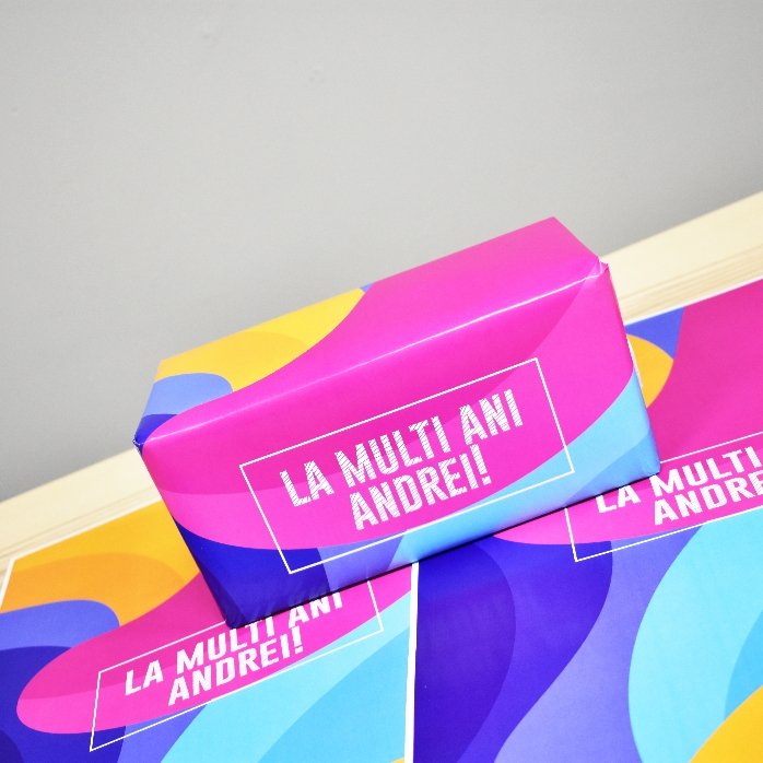 Papel de regalo personalizado - diseño abstracto y colorido