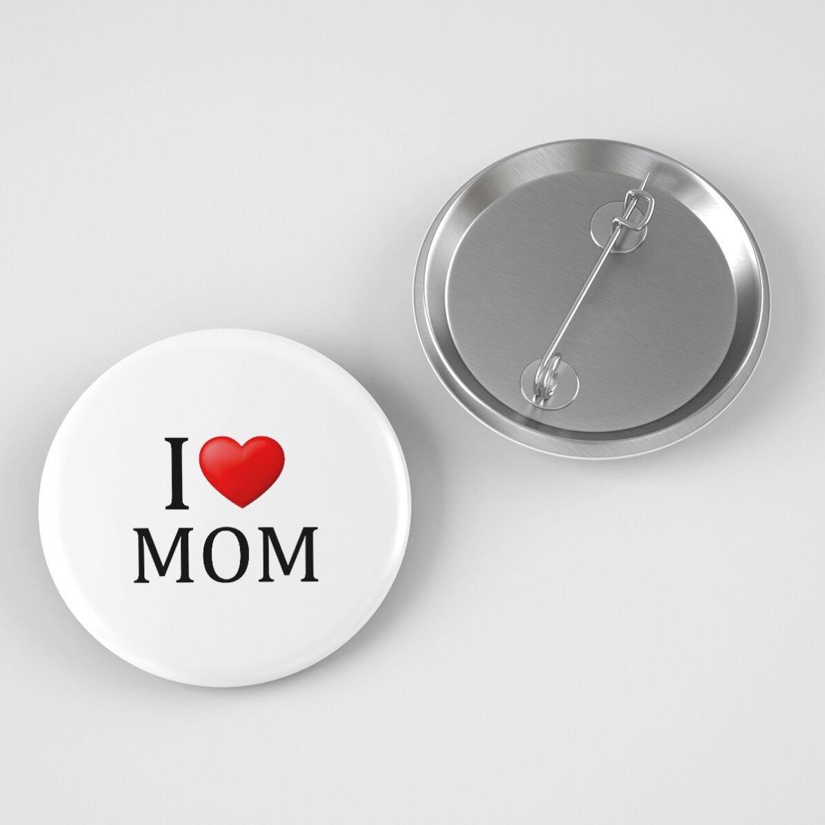 Insignia personalizada con texto: «I heart»