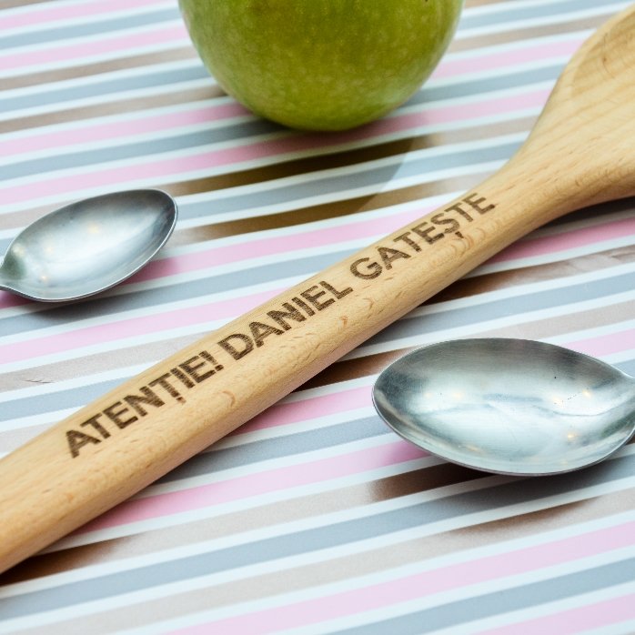 Cuchara de madera personalizada - modelo redondo